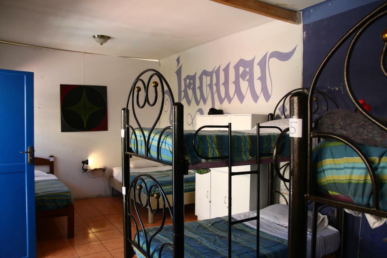 Jaguar House Hostel Cochabamba Exterior photo